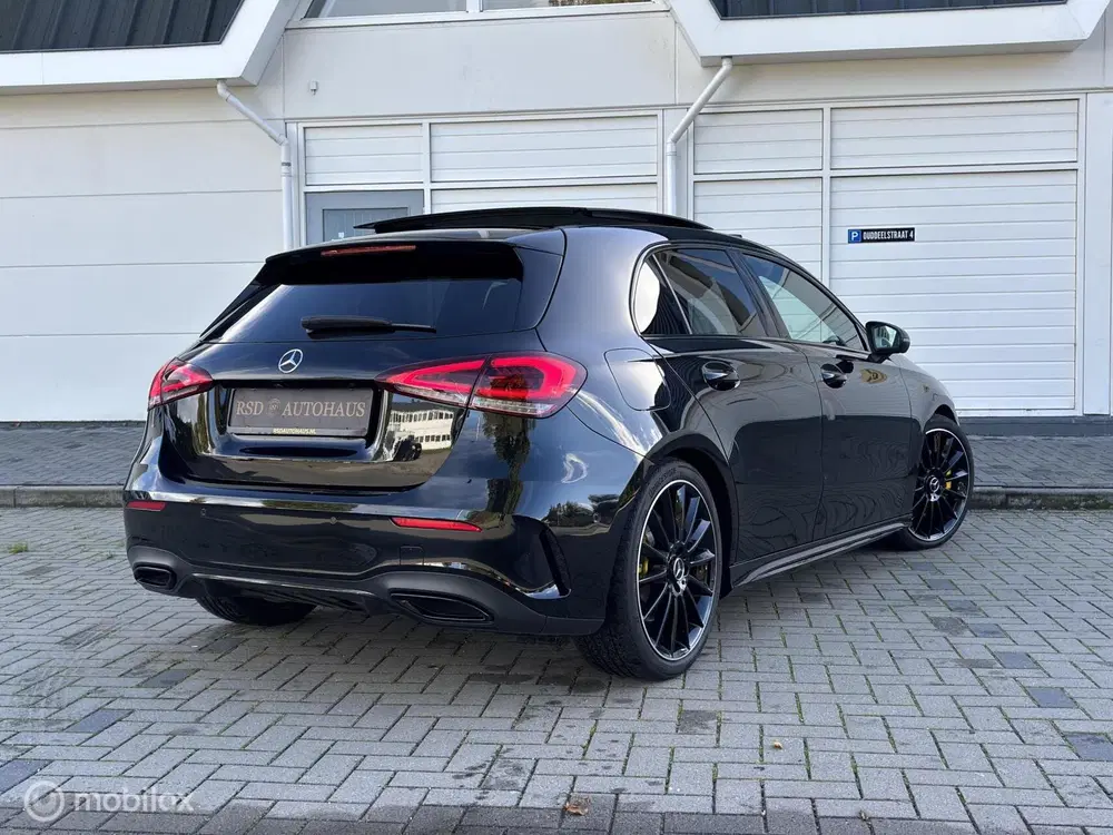 Mercedes-Benz A-Klasse Mercedes A-klasse 250 e AMG Limited Pano t uit 2021, foto 11