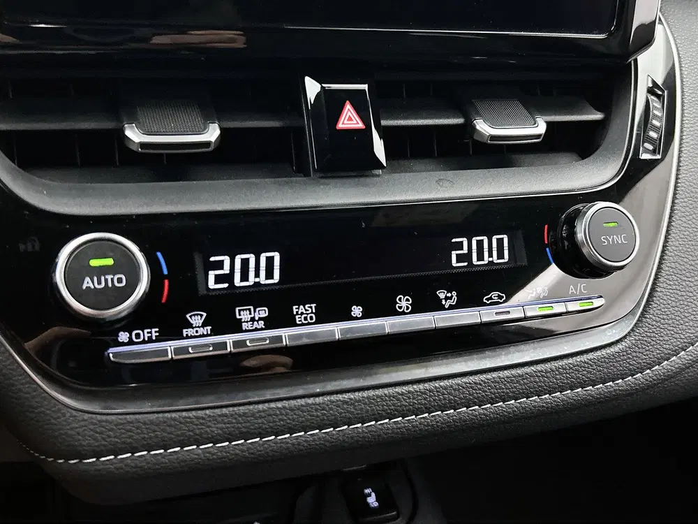Suzuki Swace 1.8 Hybrid Style uit 2024, foto 10