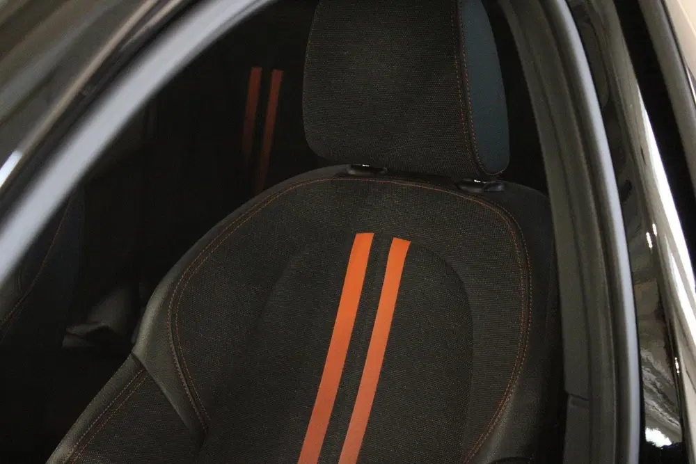 BMW 1-serie 118i Sport uit 2021, foto 11