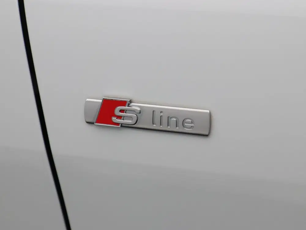 Audi Q4 e-tron 35 55 kWh 170 Pk S Edition uit 2023, foto 12
