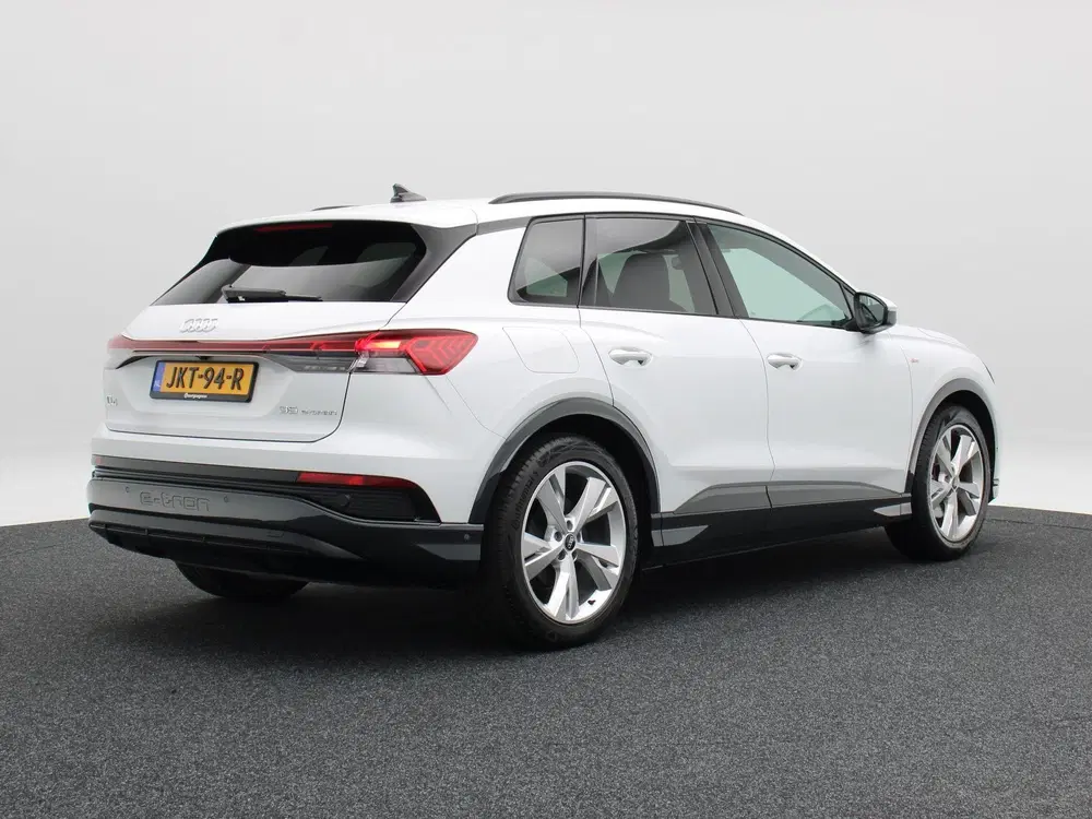 Audi Q4 e-tron 35 55 kWh 170 Pk S Edition uit 2023, foto 3
