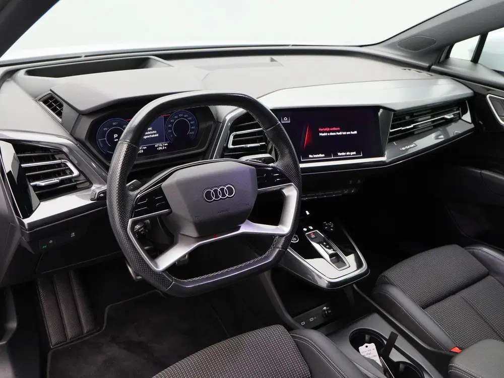 Audi Q4 e-tron 35 55 kWh 170 Pk S Edition uit 2023, foto 4