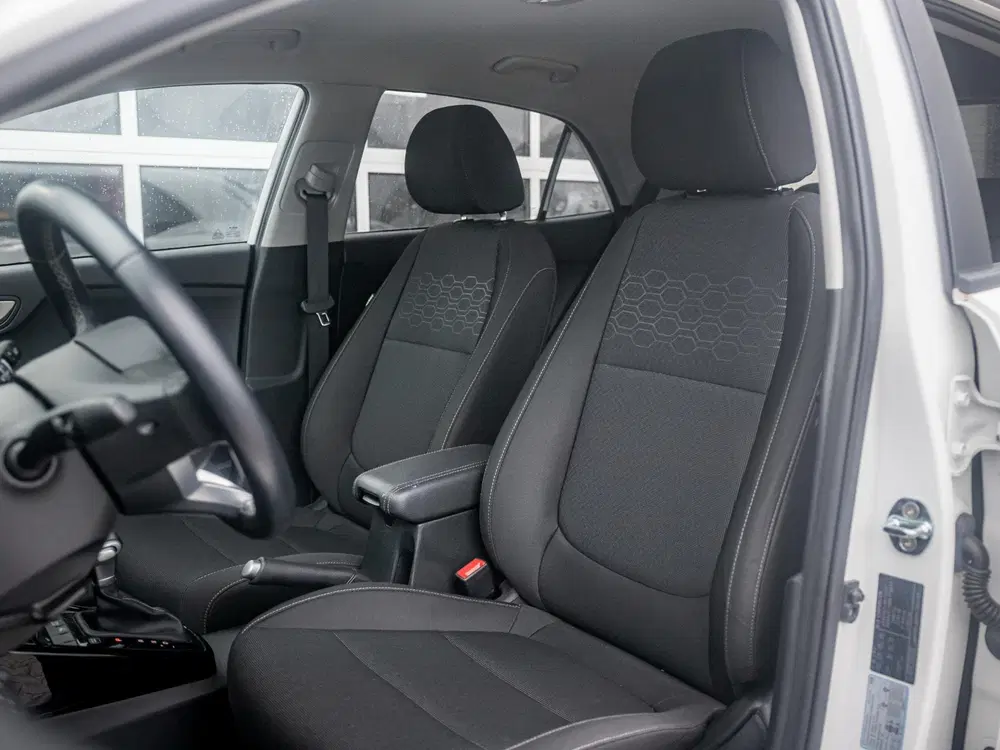 Kia Rio 1.0 T-GDi MHEV DynamicPlusLine uit 2023, foto 10