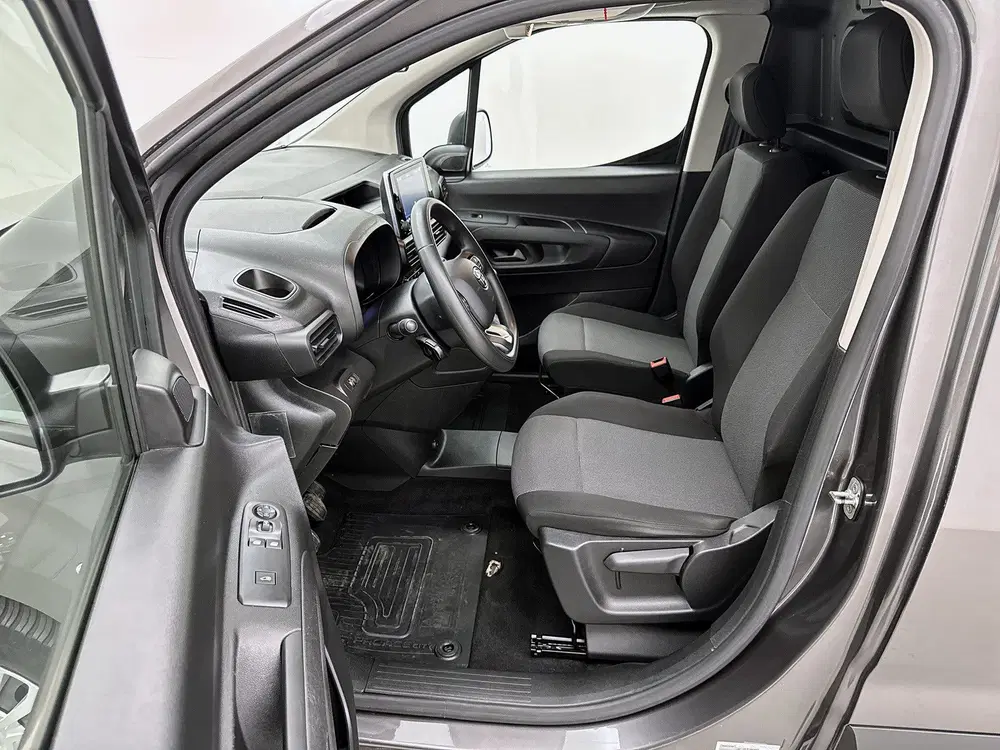 Toyota Proace City 1.5 D-4D Professional Long Navigatie Came uit 2021, foto 11