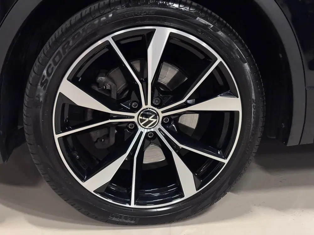 Volkswagen Tiguan 2.0 TSI 4Motion 3X R-LINE uit 2021, foto 10