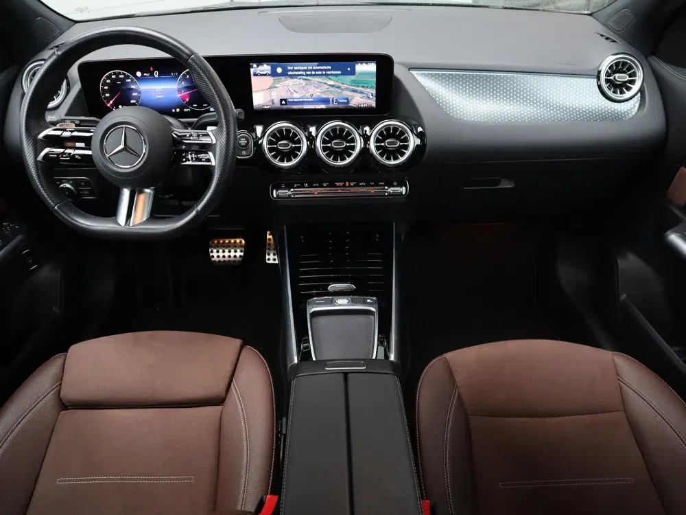 Mercedes-Benz GLA 180 AMG Line l Keyless l Achteruitr uit 2025, foto 14