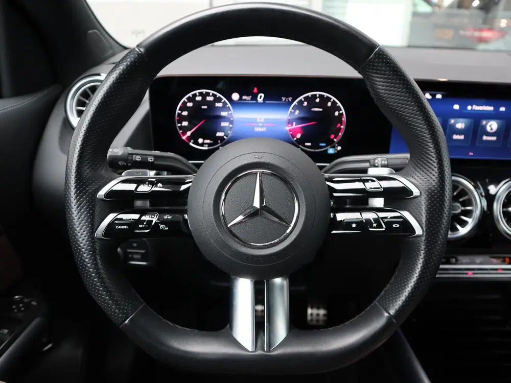 Mercedes-Benz GLA 180 AMG Line l Keyless l Achteruitr uit 2025, foto 15