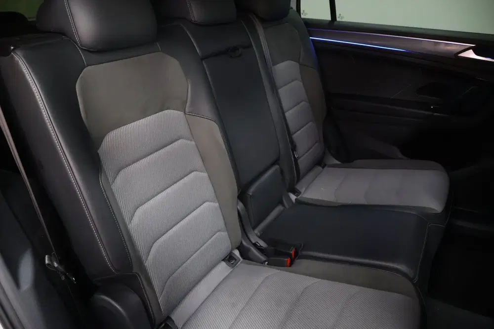 Volkswagen Tiguan Allspace 2.0 TSI 4Motion Highline Business uit 2020, foto 14