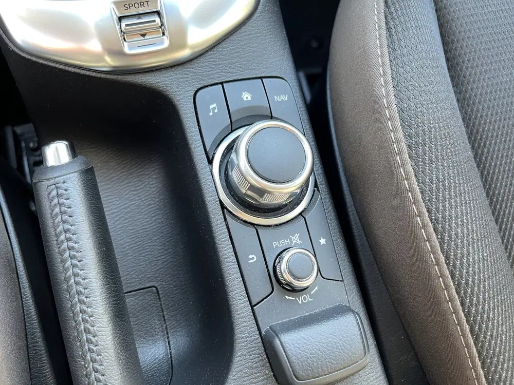 Mazda 2 1.5 Skyactiv-G Luxury uit 2023, foto 14