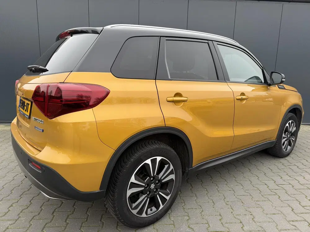 Suzuki Vitara 1.4 Boosterjet Style Smart Hybrid + NAVI + uit 2021, foto 2