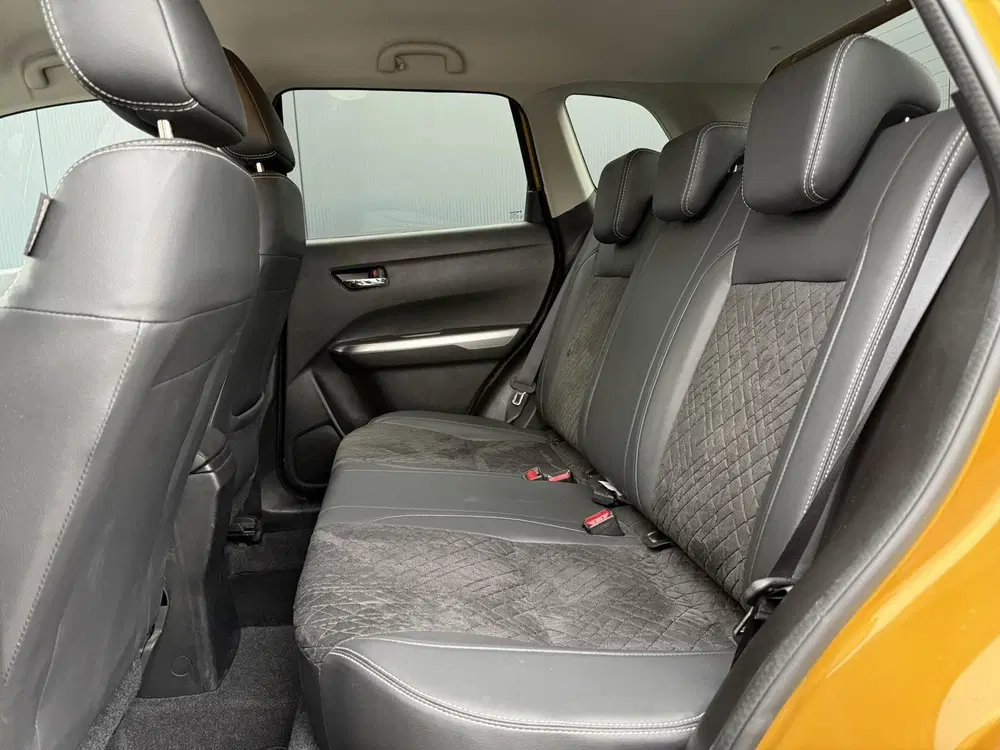 Suzuki Vitara 1.4 Boosterjet Style Smart Hybrid + NAVI + uit 2021, foto 6