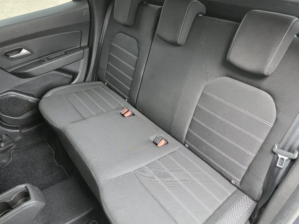 Dacia Duster 1.3 TCe Prestige uit 2020, foto 10