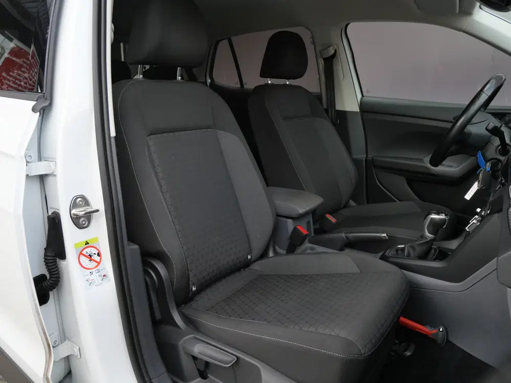Volkswagen T-Cross 1.0 TSI LIFE uit 2021, foto 5