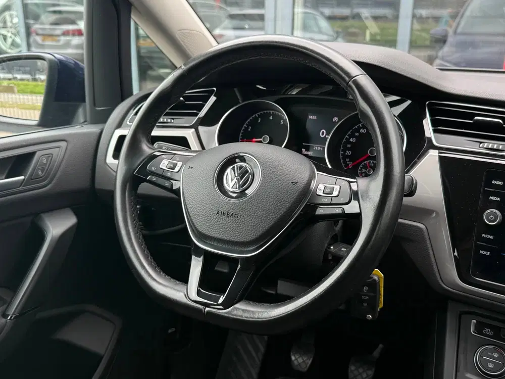 Volkswagen Touran 1.0 TSI Comfortline uit 2019, foto 13