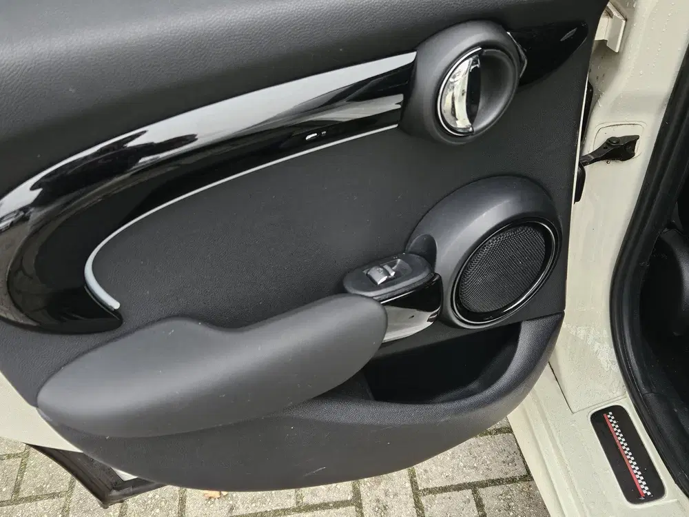 Mini John Cooper Works 1.5 Cooper John Cooper Works Trim + BLACK uit 2021, foto 13