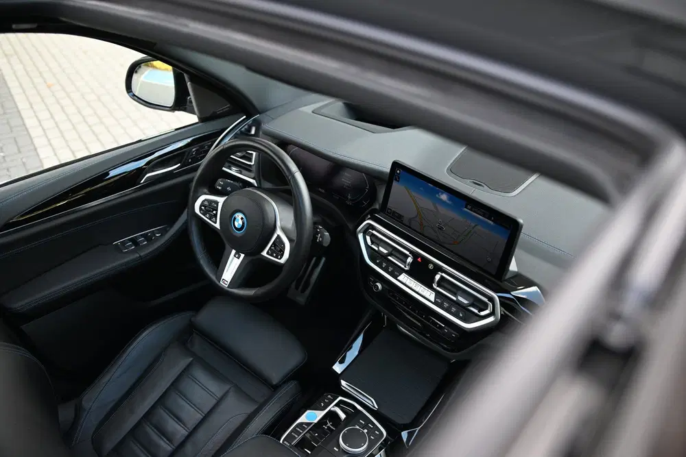 BMW iX3 High Executive uit 2025, foto 6