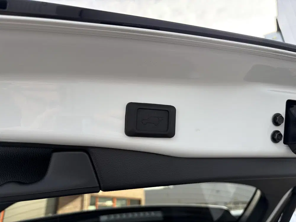 Toyota RAV 4 2.5 Plug-in Hybrid AWD GR SPORT uit 2024, foto 4