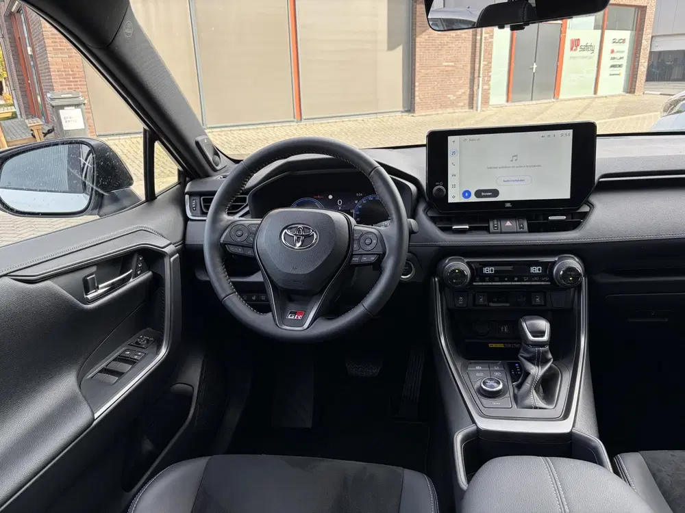 Toyota RAV 4 2.5 Plug-in Hybrid AWD GR SPORT uit 2024, foto 8