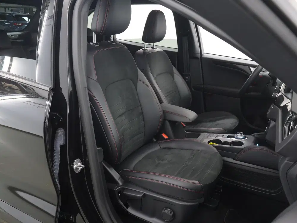 Ford Kuga 2.5 PHEV ST-Line X uit 2021, foto 10