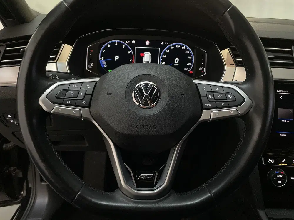 Volkswagen Passat 1.5 TSI 150pk DSG Elegance Busines uit 2020, foto 7