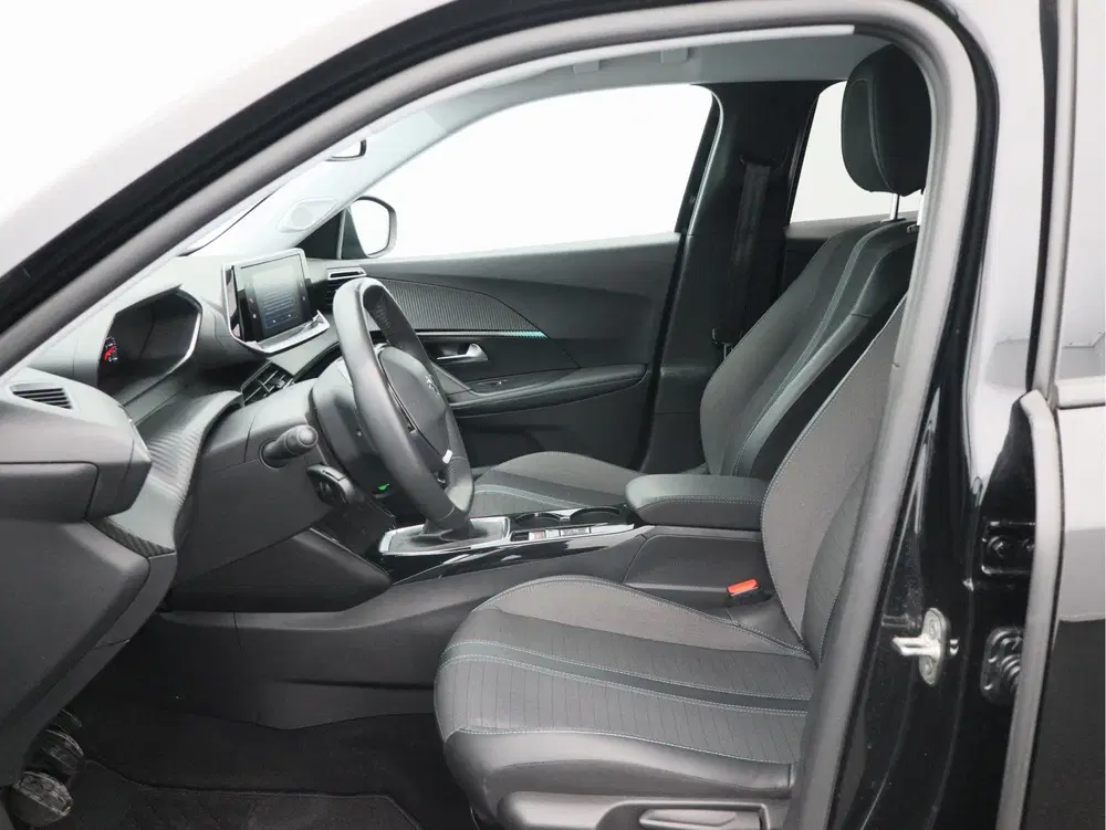 Peugeot 2008 1.2 PureTech Allure uit 2022, foto 7