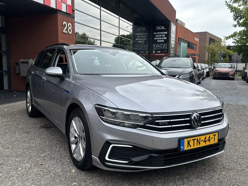 Volkswagen Passat 1.4 TSI PHEV GTE Business uit 2022, foto 3