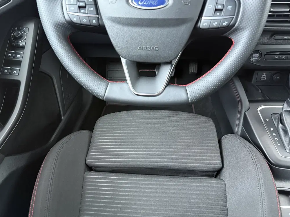 Ford Focus EcoBoost Hybrid 155 pk ST-Line X uit 2025, foto 13