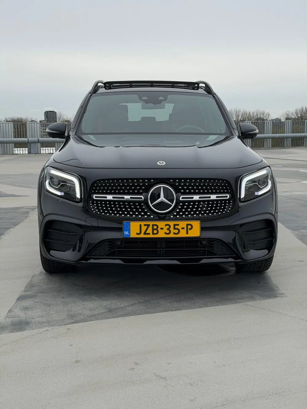Mercedes-Benz GLB 200d AMG line vol optie uit 2024