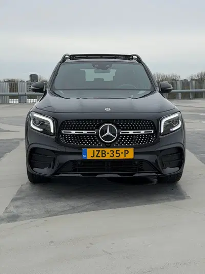 Mercedes-Benz GLB 200d AMG line vol optie uit 2024