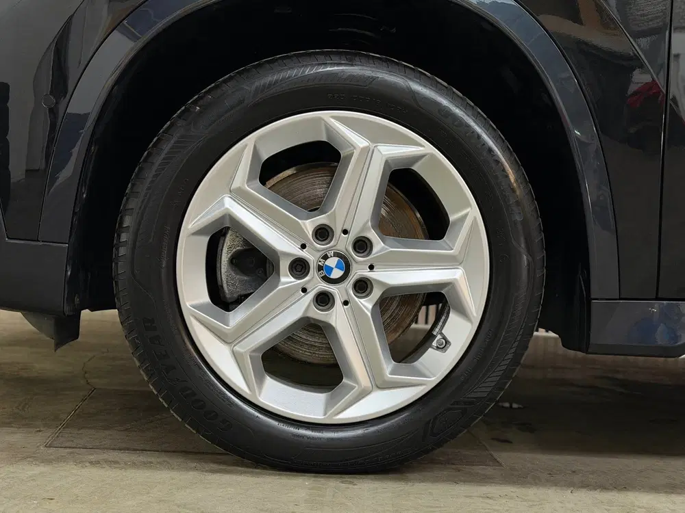 BMW X1 SDrive20i Mild-Hybrid xLine 2024 LEDER NAV uit 2024, foto 2