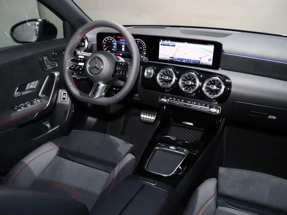 Mercedes-Benz A-Klasse 250e Business Solution AMG uit 2026, foto 7