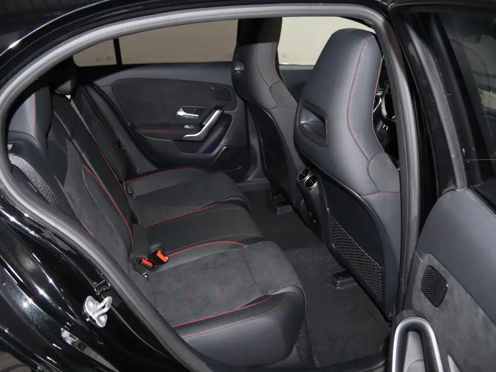 Mercedes-Benz A-Klasse 250e Business Solution AMG uit 2026, foto 9