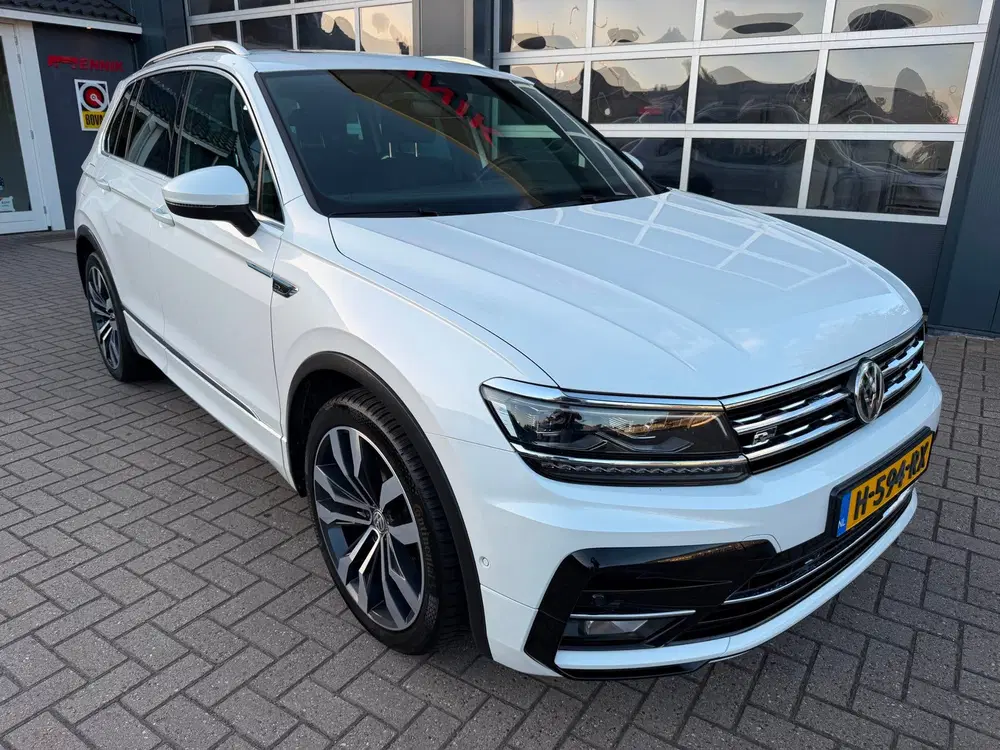 Volkswagen Tiguan 1.5 TSI ACT Highline Business R-Line uit 2020, foto 5