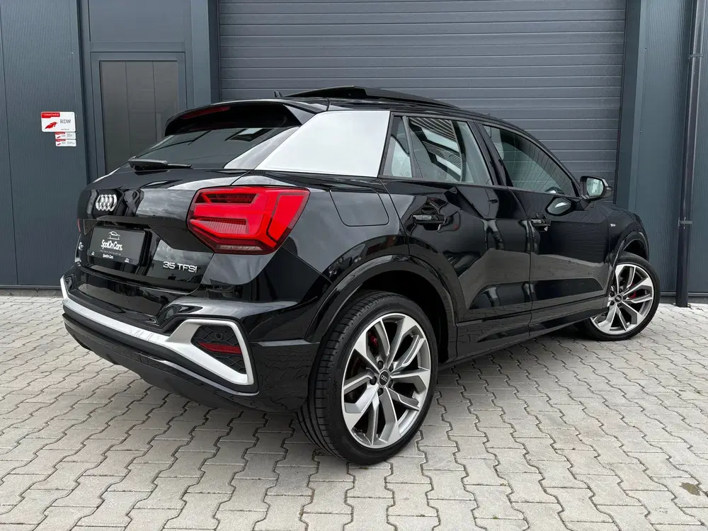 Audi Q2 35 TFSI 3x S-Line uit 2021, foto 2