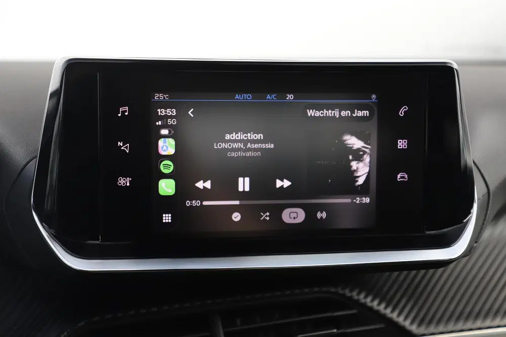 Peugeot 2008 1.2 PureTech Allure 102PK Half Leder Navig uit 2023, foto 15