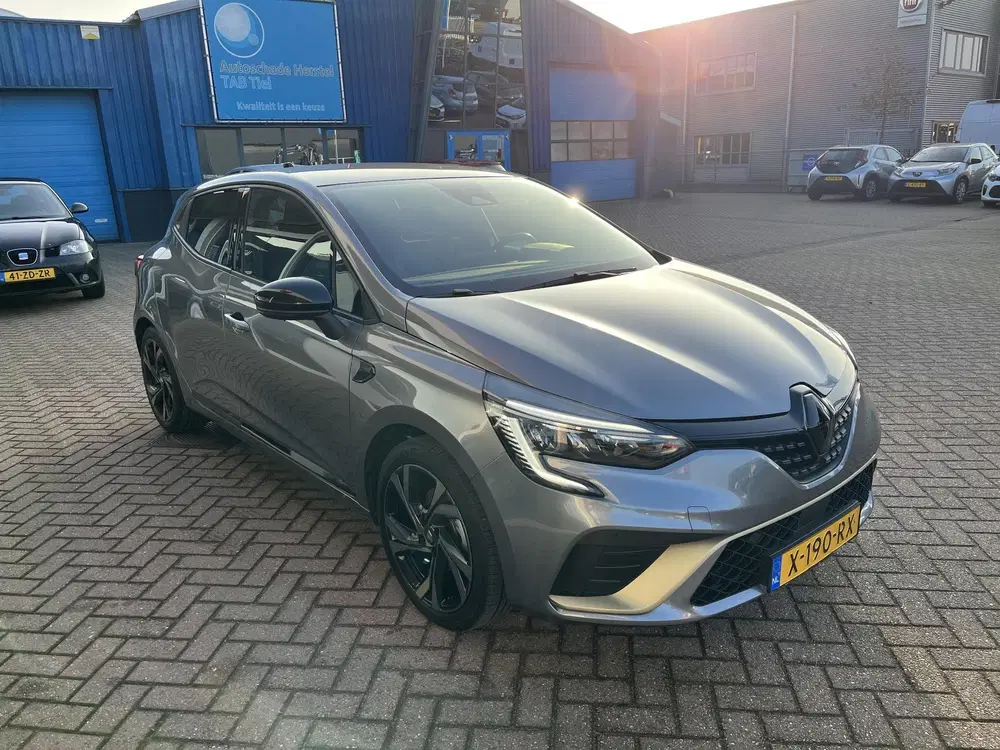 Renault Clio 1.6 E-Tech Hybrid 145 E-Tech Engineered Sc uit 2024, foto 6