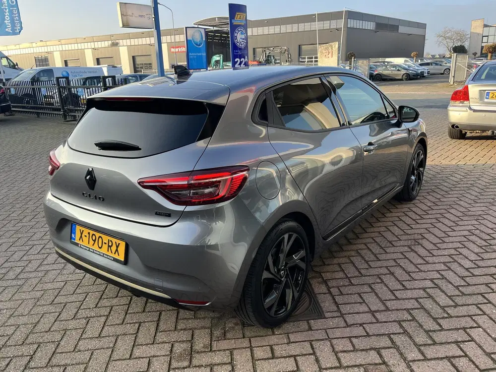 Renault Clio 1.6 E-Tech Hybrid 145 E-Tech Engineered Sc uit 2024, foto 8