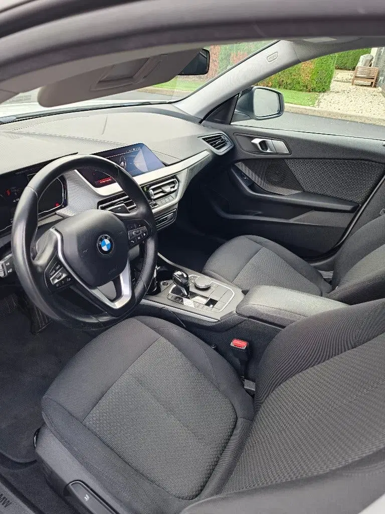 BMW 2-serie 218i 140pk Aut 2020 Wit uit 2020, foto 6