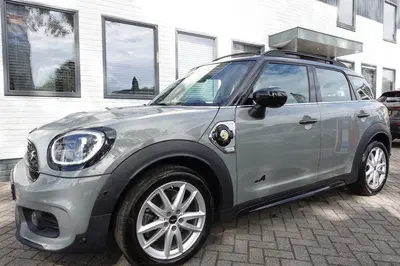 Mini Countryman 2.0 CO.S E ALL4 CHIL Panorama Hybride AWD uit 2022