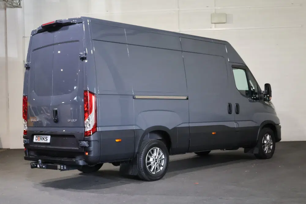 Iveco Daily 35S18 L2 H2 Automaat Airco Navigatie 3.5T uit 2024, foto 9