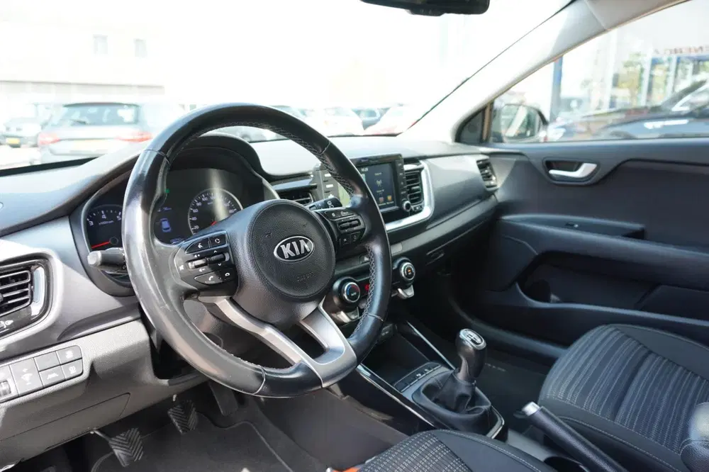 Kia Stonic 1.0 T-GDi DynamicPlusLine uit 2020, foto 12