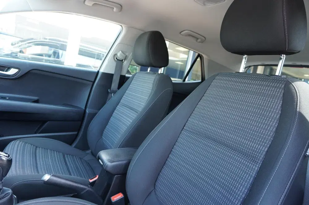 Kia Stonic 1.0 T-GDi DynamicPlusLine uit 2020, foto 13