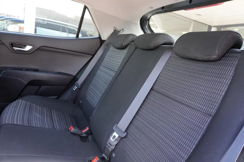 Kia Stonic 1.0 T-GDi DynamicPlusLine uit 2020, foto 14