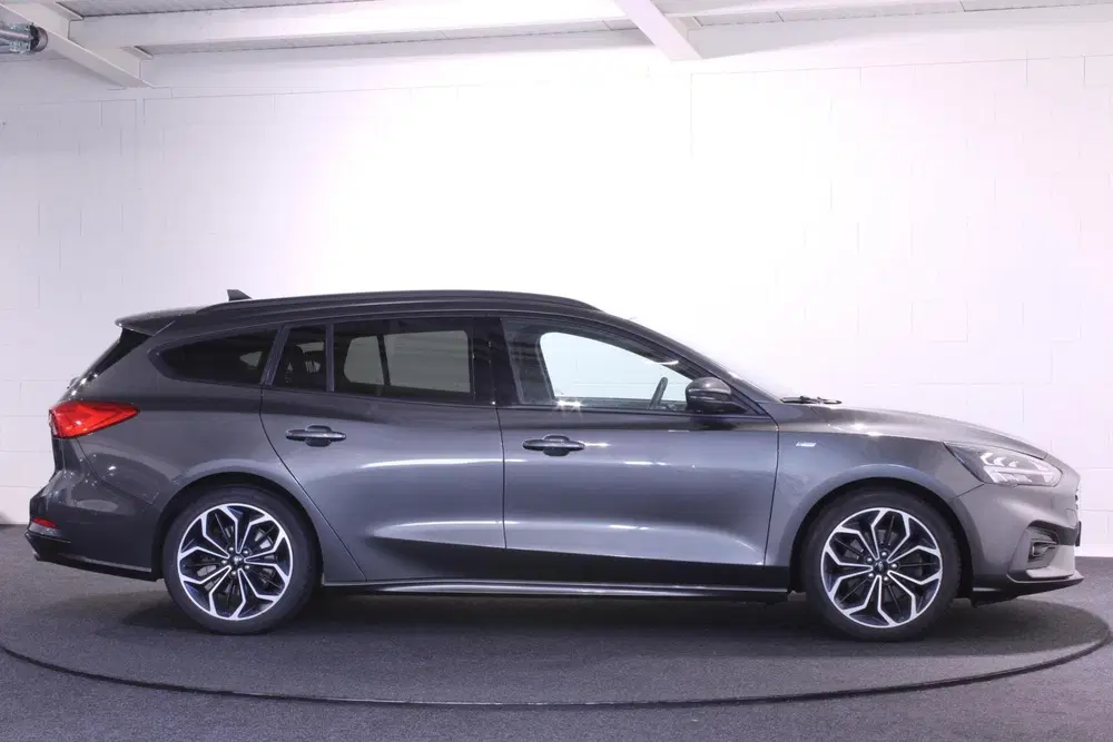 Ford Focus 1.0 EcoBoost ST Line uit 2019, foto 4