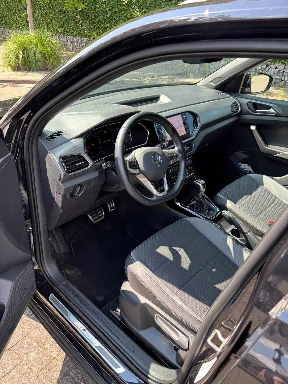 Volkswagen T-Cross 1.5 TSI 150pk 7-DSG 2022 Zwart uit 2022, foto 11
