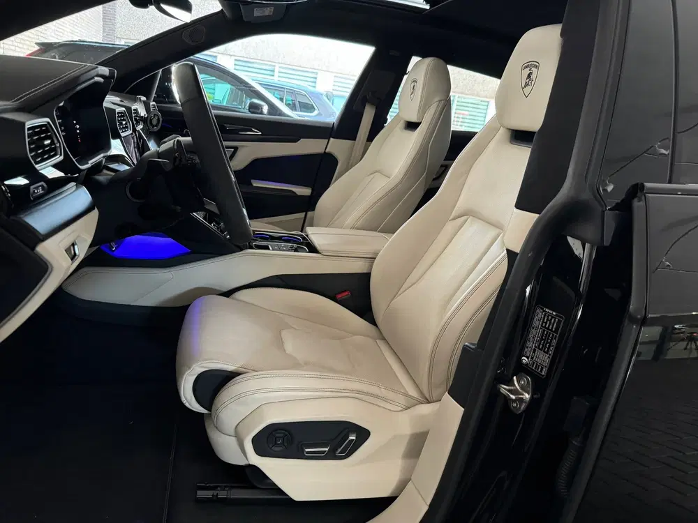 Lamborghini Urus 4.0 V8 Pano uit 2021, foto 6