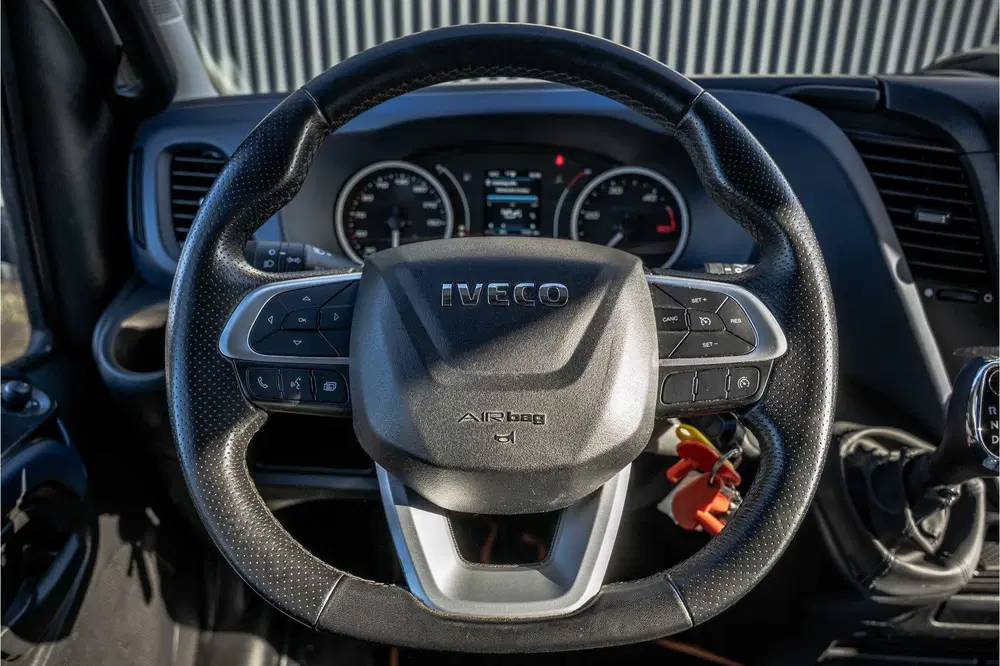 Iveco Daily 35C18 uit 2021, foto 13
