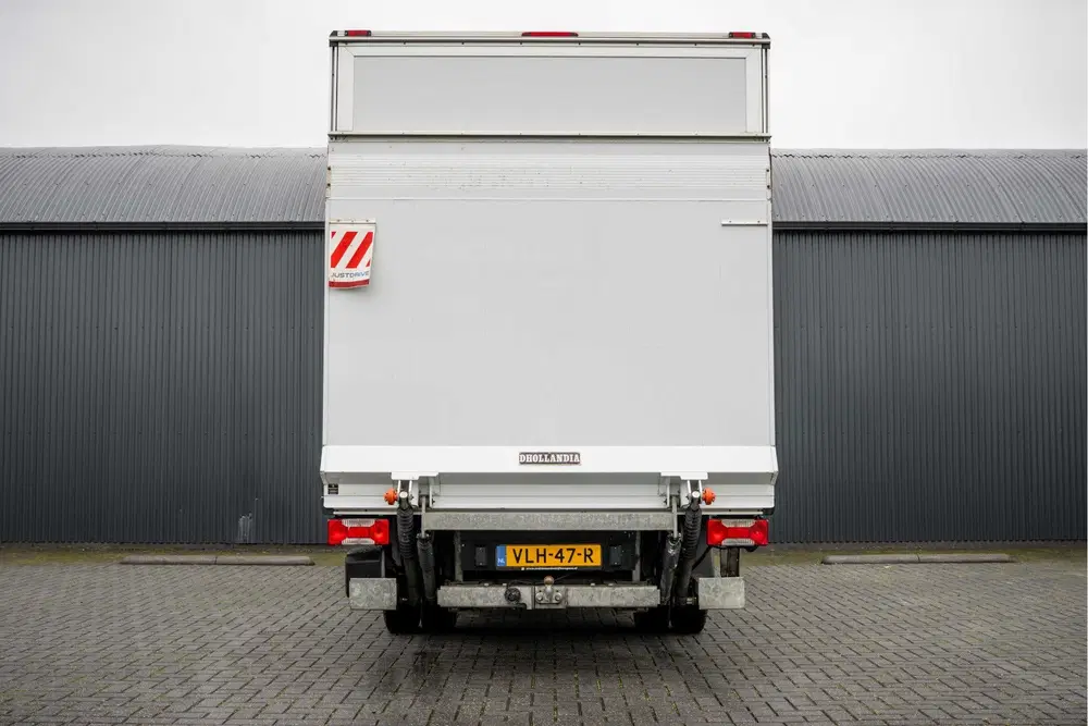 Iveco Daily 35C18 uit 2021, foto 7