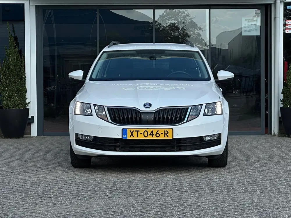 Skoda Octavia 1.0 TSI Greentech Ambition Business uit 2019, foto 3