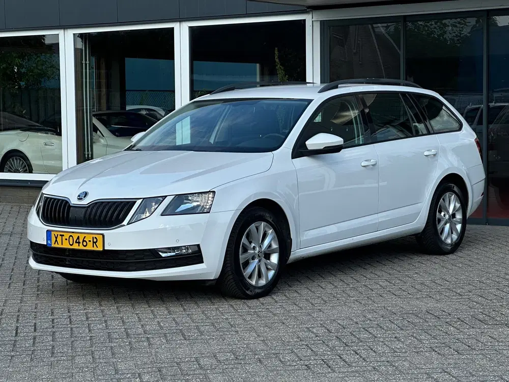 Skoda Octavia 1.0 TSI Greentech Ambition Business uit 2019, foto 4
